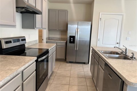 Casa en alquiler en Tavares, Florida, 5 dormitorios, 234.86 m2 № 1736768 - foto 6