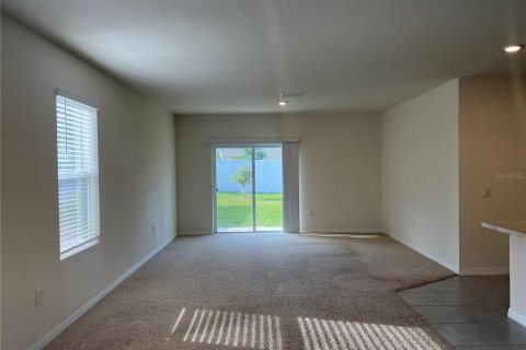 Casa en alquiler en Tavares, Florida, 5 dormitorios, 234.86 m2 № 1736768 - foto 3