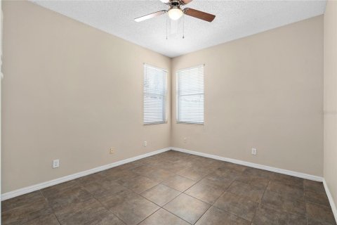 House in Orlando, Florida 4 bedrooms, 235.51 sq.m. № 2383326 - photo 24