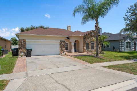 House in Orlando, Florida 4 bedrooms, 235.51 sq.m. № 2383326