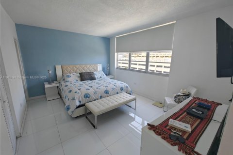 Copropriété à louer à Miami, Floride: 2 chambres, 91.97 m2 № 1971390 - photo 18