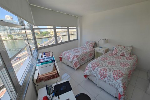 Copropriété à louer à Miami, Floride: 2 chambres, 91.97 m2 № 1971390 - photo 15