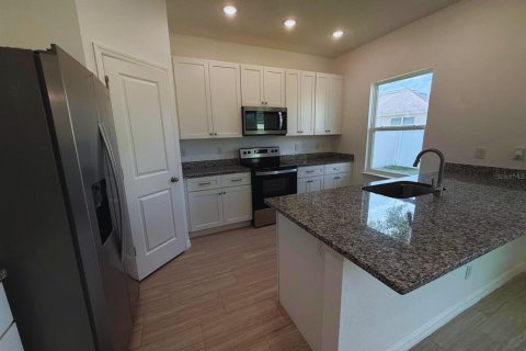 Casa en alquiler en Lady Lake, Florida, 3 dormitorios, 121.98 m2 № 1847989 - foto 5