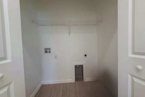 Casa en alquiler en Lady Lake, Florida, 3 dormitorios, 121.98 m2 № 1847989 - foto 11