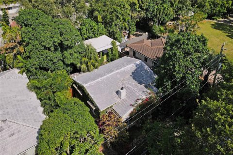 Снять в аренду виллу или дом в Майами, Флорида 2 спальни, 249.44м2, № 1990412 - фото 18