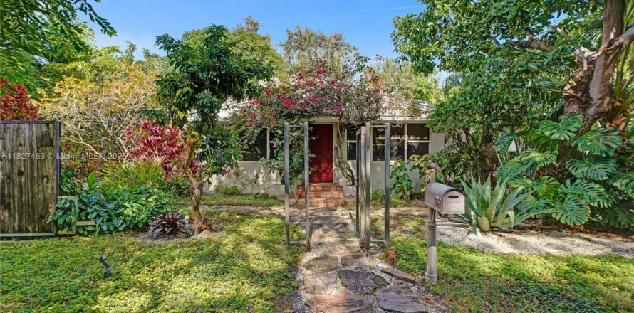 Дом в Майами, Флорида 2 спальни, 249.44м2 № 1990412