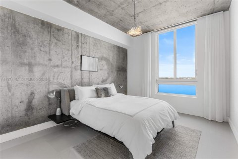 Condo in West Palm Beach, Florida, 2 bedrooms  № 2046674 - photo 18