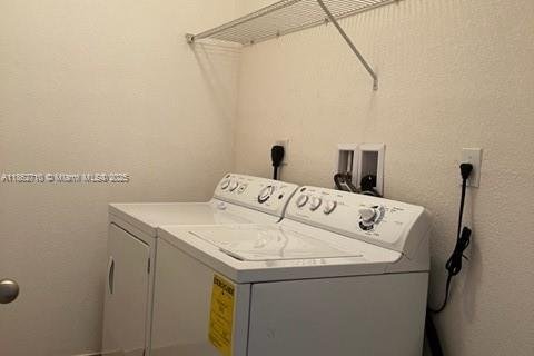 Adosado en alquiler en Homestead, Florida, 4 dormitorios, 214.23 m2 № 1979203 - foto 10