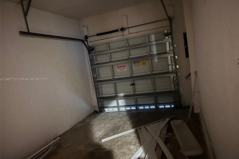 Adosado en alquiler en Homestead, Florida, 4 dormitorios, 214.23 m2 № 1979203 - foto 22