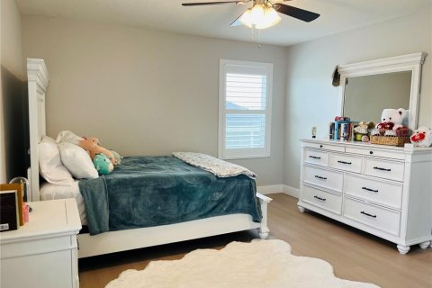 House in Winter Garden, Florida 5 bedrooms, 352.38 sq.m. № 1826749 - photo 12