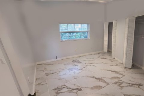 Condo in Clearwater, Florida, 1 bedroom  № 1913198 - photo 6