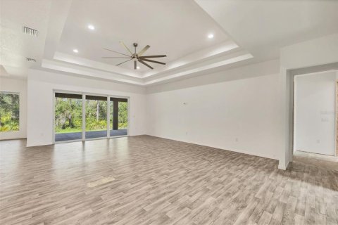 Casa en venta en Port Charlotte, Florida, 4 dormitorios, 303.05 m2 № 1903861 - foto 5