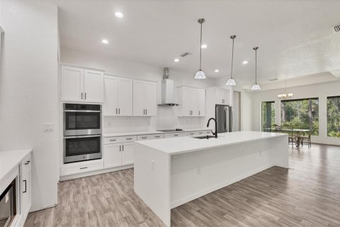 Casa en venta en Port Charlotte, Florida, 4 dormitorios, 303.05 m2 № 1903861 - foto 9