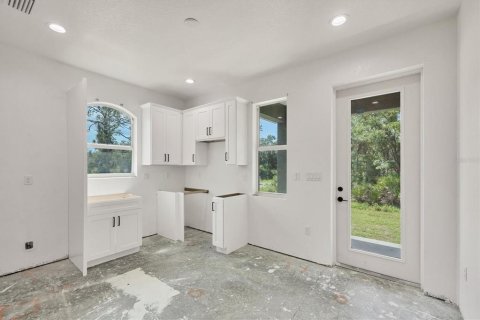 Casa en venta en Port Charlotte, Florida, 4 dormitorios, 303.05 m2 № 1903861 - foto 23