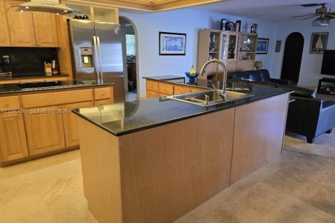 Casa en venta en Plantation, Florida, 4 dormitorios, 224.92 m2 № 1999059 - foto 17