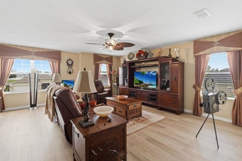 Villa ou maison à vendre à Orlando, Floride: 5 chambres, 295.52 m2 № 2225685 - photo 26