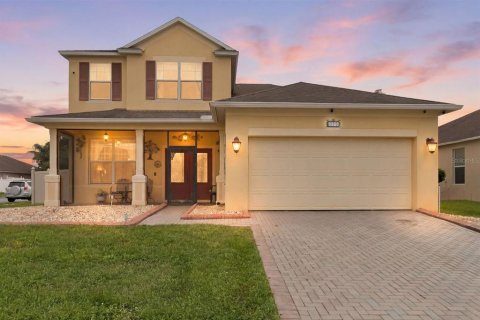Villa ou maison à vendre à Orlando, Floride: 5 chambres, 295.52 m2 № 2225685 - photo 2