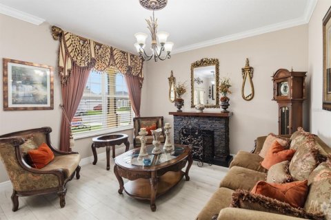 Villa ou maison à vendre à Orlando, Floride: 5 chambres, 295.52 m2 № 2225685 - photo 10