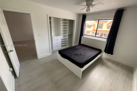 Copropriété à vendre à Hialeah, Floride: 2 chambres, 70.14 m2 № 1956748 - photo 5
