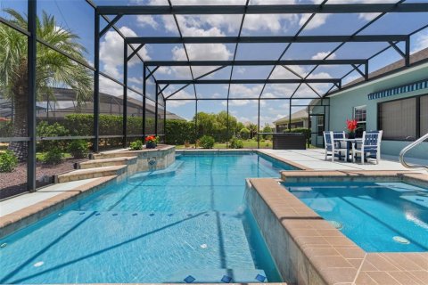House in The Villages, Florida 4 bedrooms, 234.21 sq.m. № 2199129 - photo 6