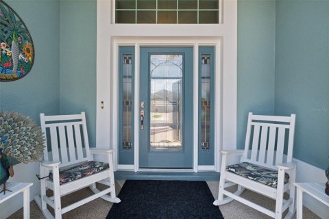 House in The Villages, Florida 4 bedrooms, 234.21 sq.m. № 2199129 - photo 8