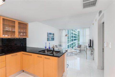 Condominio en venta en Miami Beach, Florida, 1 dormitorio, 61.5 m2 № 1818316 - foto 3