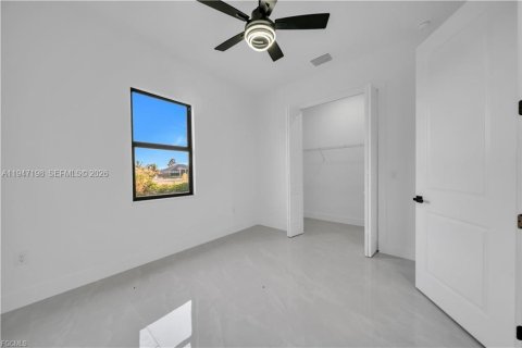 House in Lehigh Acres, Florida 3 bedrooms, 153.29 sq.m. № 2003305 - photo 16