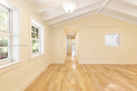 Casa en alquiler en Miami, Florida, 1 dormitorio, 205.96 m2 № 1823437 - foto 10
