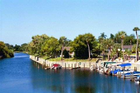 Casa en venta en Sarasota, Florida, 2 dormitorios, 112.32 m2 № 1916159 - foto 25
