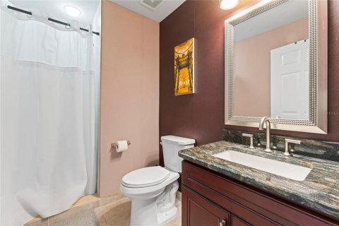 Condominio en alquiler en Tampa, Florida, 4 dormitorios, 232.35 m2 № 2224707 - foto 28