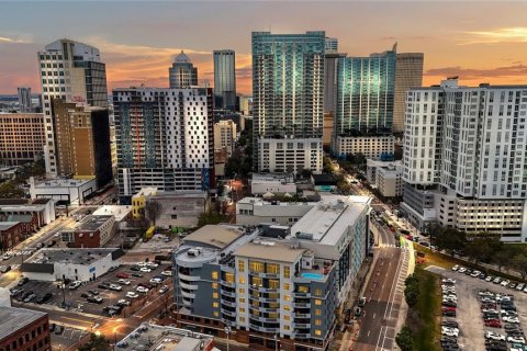 Condominio en alquiler en Tampa, Florida, 4 dormitorios, 232.35 m2 № 2224707 - foto 2