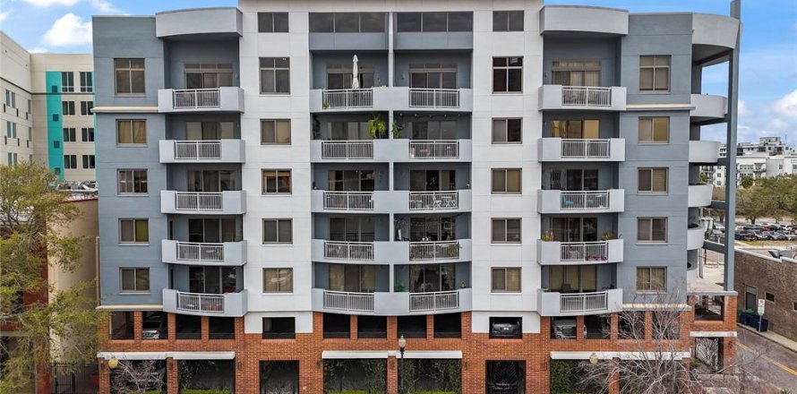 Condominio en Tampa, Florida, 4 dormitorios № 2224707
