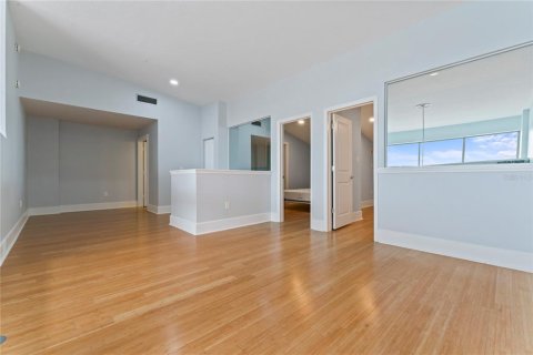 Condominio en alquiler en Tampa, Florida, 4 dormitorios, 232.35 m2 № 2224707 - foto 26