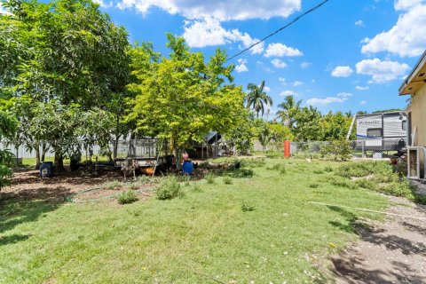House in Homestead, Florida 3 bedrooms, 123.93 sq.m. № 1889114 - photo 24