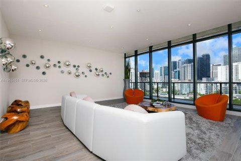 Condominio en venta en Miami, Florida, 1 dormitorio, 66.33 m2 № 2153084 - foto 29