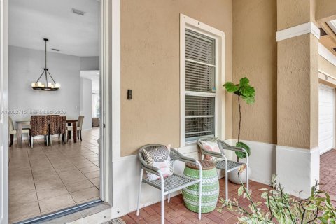 House in Homestead, Florida 4 bedrooms, 182.74 sq.m. № 2075374 - photo 3