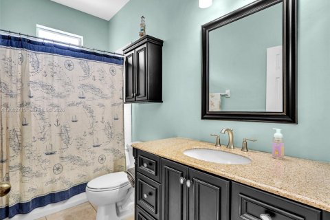 House in Homestead, Florida 4 bedrooms, 182.74 sq.m. № 2075374 - photo 26