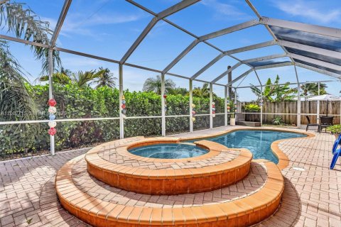House in Homestead, Florida 4 bedrooms, 182.74 sq.m. № 2075374 - photo 19