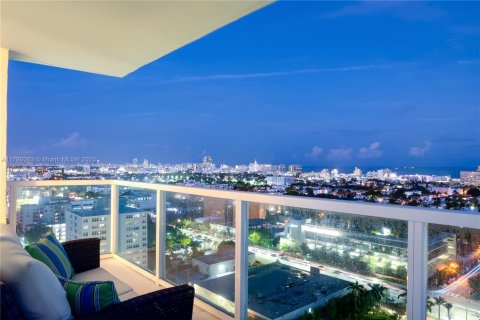 Condominio en venta en Miami Beach, Florida, 2 dormitorios, 106.56 m2 № 1696523 - foto 25