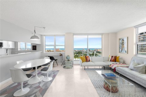 Condominio en venta en Miami Beach, Florida, 2 dormitorios, 106.56 m2 № 1696523 - foto 3