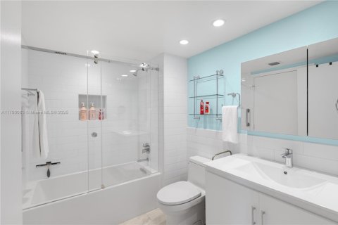 Condominio en venta en Miami Beach, Florida, 2 dormitorios, 106.56 m2 № 1696523 - foto 12