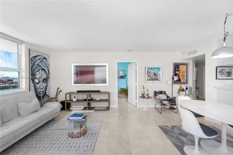 Condominio en venta en Miami Beach, Florida, 2 dormitorios, 106.56 m2 № 1696523 - foto 7