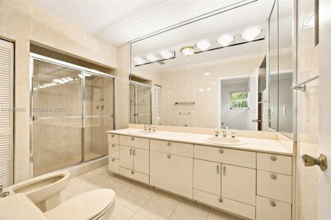 Casa en venta en Coral Gables, Florida, 3 dormitorios, 197.14 m2 № 2378641 - foto 22