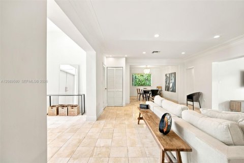 Casa en venta en Coral Gables, Florida, 3 dormitorios, 197.14 m2 № 2378641 - foto 5