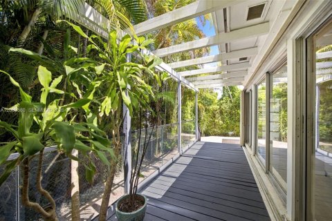 Casa en venta en Coral Gables, Florida, 3 dormitorios, 197.14 m2 № 2378641 - foto 23