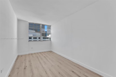 Copropriété à louer à Miami, Floride: 53.88 m2 № 1942036 - photo 13