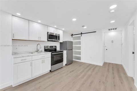 Copropriété à louer à Miami, Floride: 53.88 m2 № 1942036 - photo 10