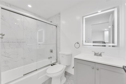 Copropriété à louer à Miami, Floride: 53.88 m2 № 1942036 - photo 12