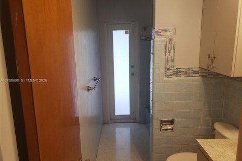 House in Pembroke Pines, Florida 3 bedrooms, 130.53 sq.m. № 2399682 - photo 21