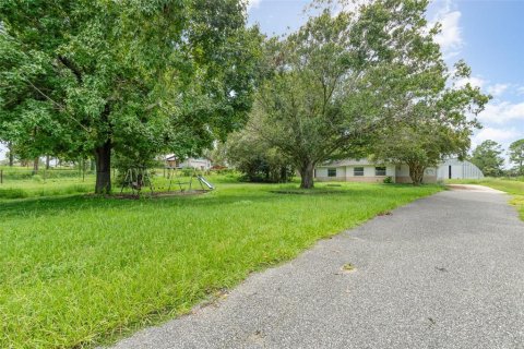 House in Lady Lake, Florida 3 bedrooms, 111.76 sq.m. № 1857951 - photo 21